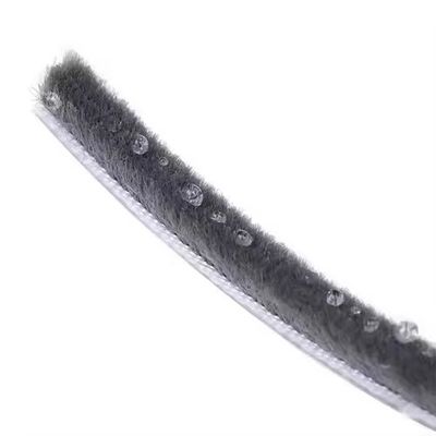 Diseño Moderno Pincela de puertas de apartamentos Ropa de silicona gris de pelo gris 7 * 6mm Tamaño Antidespolvo Ventana de sello de banda Versátil