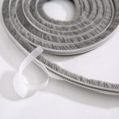 Cinturón autoadhesivo de pila de tiempo de la tira del cepillo de sello de la tira para puertas y ventanas de colores NEGRO/GRAY/MARRO/BLANCO/OTROS