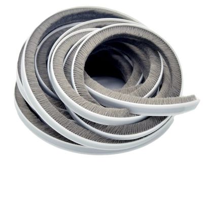 Moderno diseño de lana pila autoadhesivo sellos para ventanas de puertas tiempo de extracción de corriente de escape